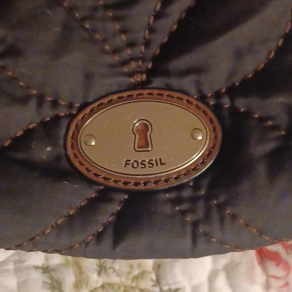 PRICE DROP TODAY🥀 👜🥀CUTE FOSSIL PURSE - Picture 2 of 8